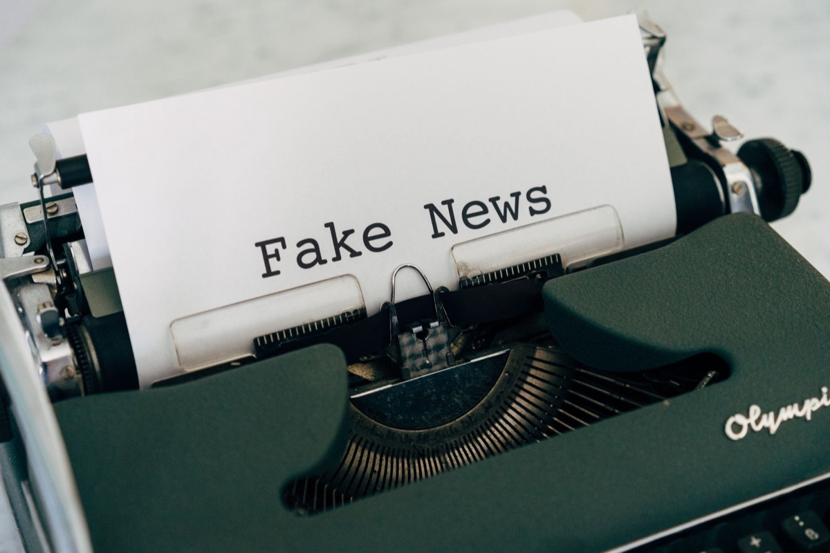 Message texte avec des détails bancaires faux