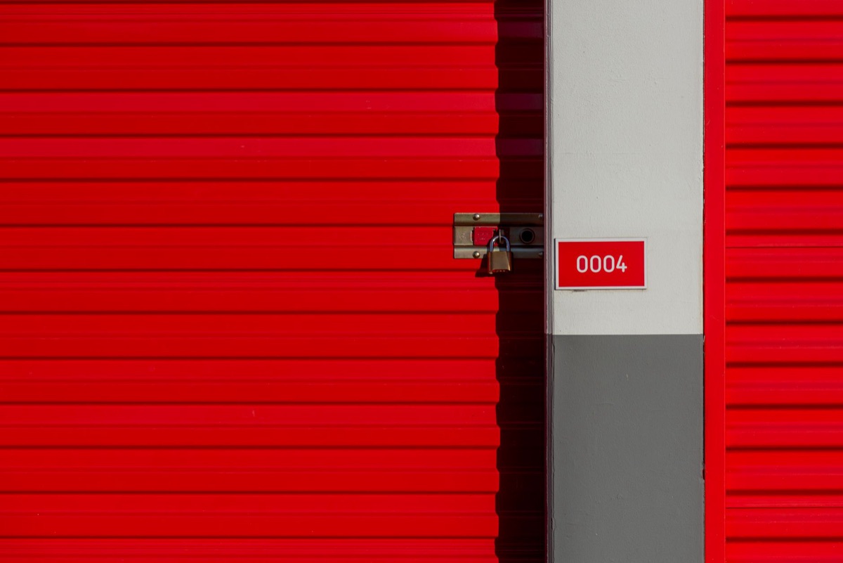 fechadura de segurança com logo de nuvem