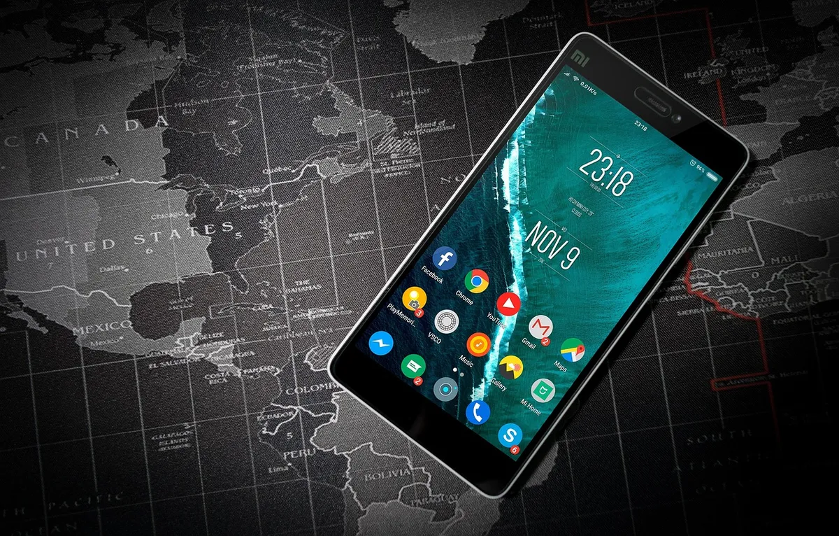 phone, android, apps, world map, applications, cellphone, communication, display, electronics, mobile phone, screen, smartphone, technology, touch screen, wirel